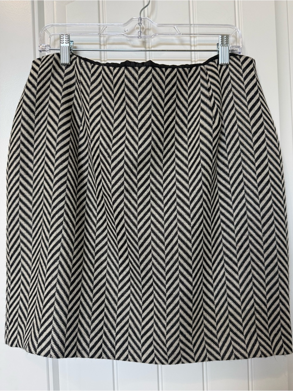 VTG Oscar Dela Renta Black & Cream Chevron Skirt Sz 14 Made in the USA 100% Wool